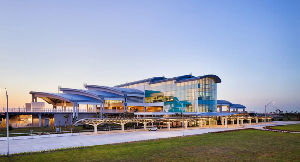 How to Easily Travel from Orlando Airport to SeaWorld by Bus