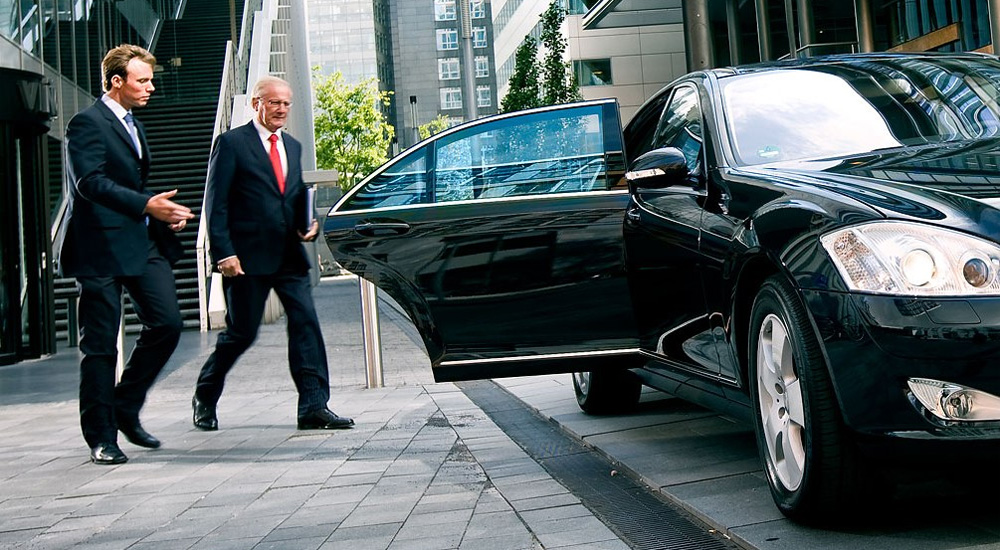 The “10‑Minute Rule”: How Professional Car Services Ensure On‑Time Pickup